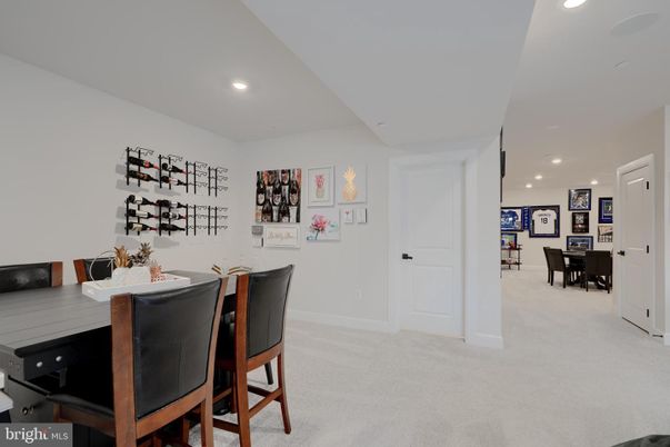 Dining room, Interior, Recessed Lighting