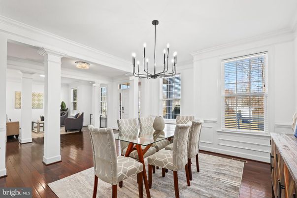 Chandelier, Dining room, Interior, Living room, Pendant Lights, Wood Texture Flooring