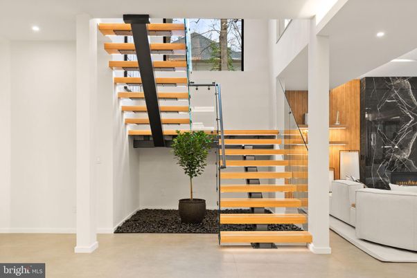 Fireplace, Interior, Recessed Lighting