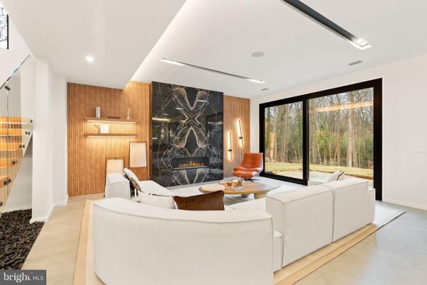 Fireplace, Interior, Living room, Marble Walls, Recessed Lighting