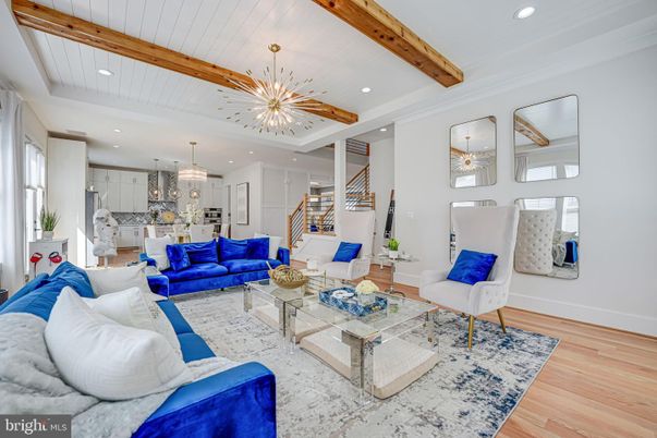 Interior, Kitchen, Living room, Pendant Lights, Recessed Lighting, Wooden Beams, Wood Texture Flooring
