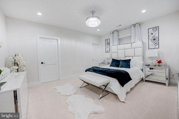 Bedroom, Chandelier, Interior, Recessed Lighting