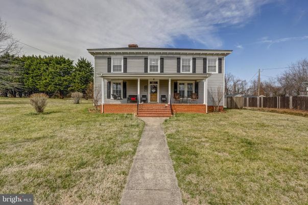 Backyard, Exterior, Facade, Georgian
