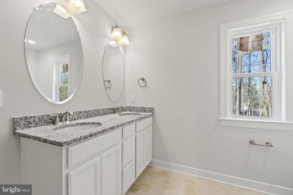 Bathroom, Dual Sink Vanities, Interior