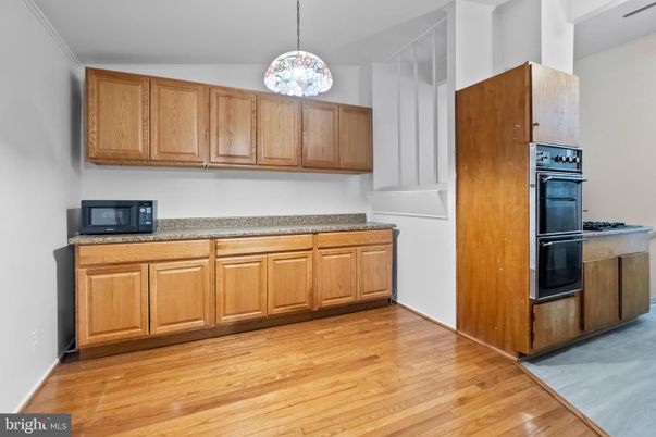Interior, Kitchen, Pendant Lights, Wood Texture Flooring