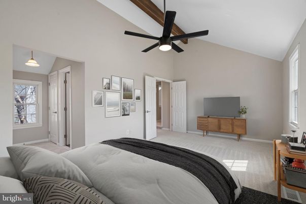 Bedroom, Interior, Pendant Lights