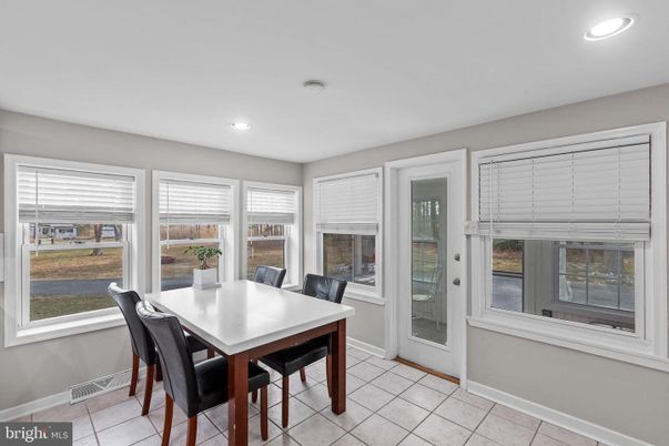 Dining room, Interior, Recessed Lighting
