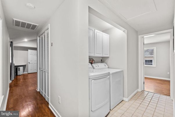 Interior, Recessed Lighting, Utility Closets, Washer, Wood Texture Flooring