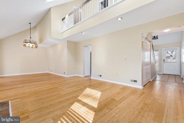 Chandelier, Interior, Recessed Lighting, Wood Texture Flooring