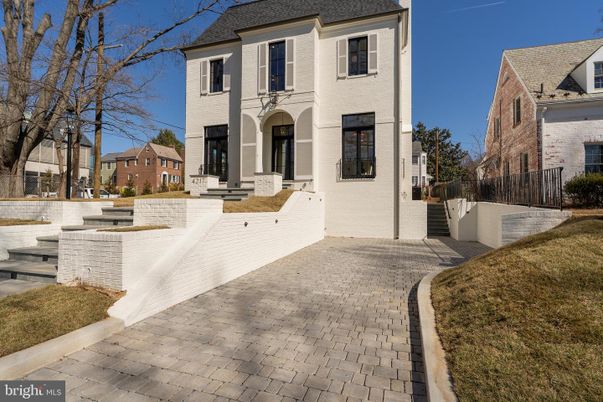 Exterior, Facade, French Provincial