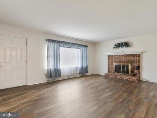 Empty room, Fireplace, Interior, Wood Texture Flooring