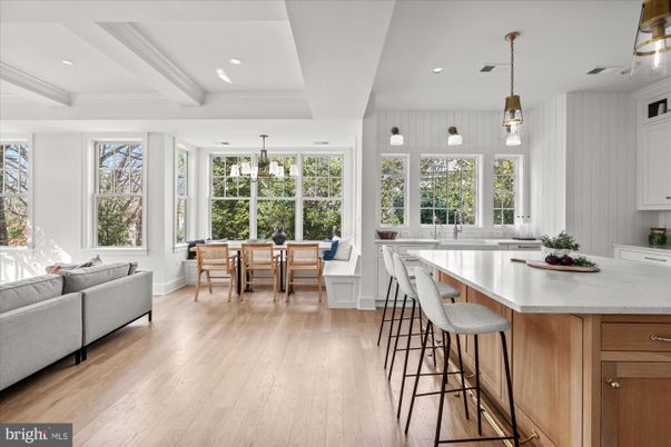 Dining room, Interior, Kitchen, Living room, Pendant Lights, Recessed Lighting, Wood Texture Flooring