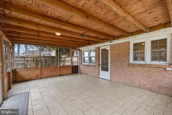 Empty room, Interior, Stone Walls, Wooden Beams, Wooden Ceilings