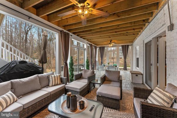 Interior, Living room, Stone Walls, Sun Room, Wooden Beams, Wooden Ceilings