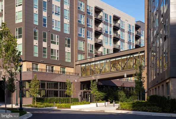 Exterior, Facade, Condo Building