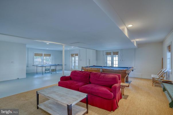 Billiard Table, Game Room, Interior, Living room, Recessed Lighting