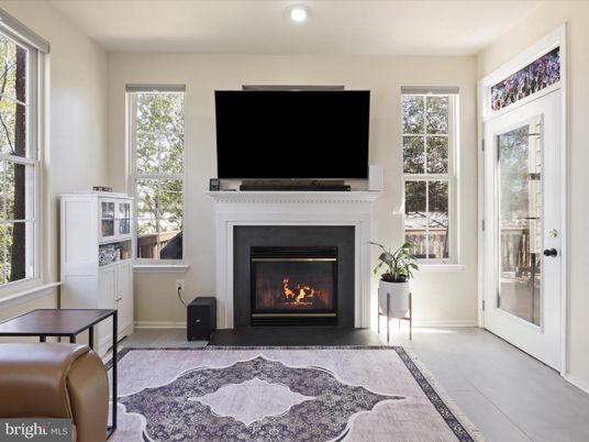 Fireplace, Interior, Recessed Lighting