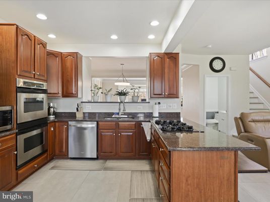 Interior, Kitchen, Pendant Lights, Recessed Lighting, Stainless Steel Appliances