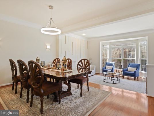 Dining room, Interior, Living room, Pendant Lights, Recessed Lighting, Wood Texture Flooring