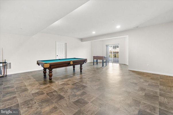 Billiard Table, Game Room, Interior, Recessed Lighting