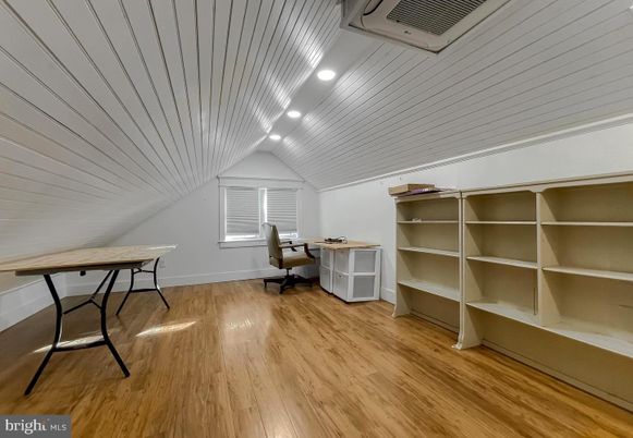 Home Office, Interior, Recessed Lighting, Wood Texture Flooring