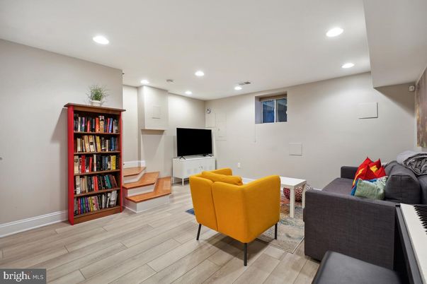 Interior, Living room, Piano, Recessed Lighting, Wood Texture Flooring