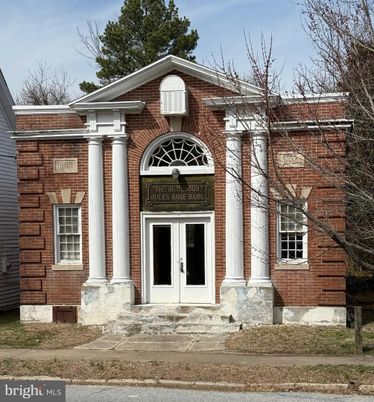 Exterior, Facade, Brick Facade, None