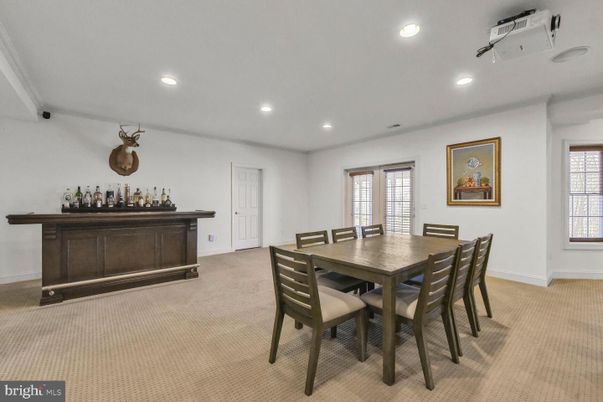 Dining room, Interior, Recessed Lighting