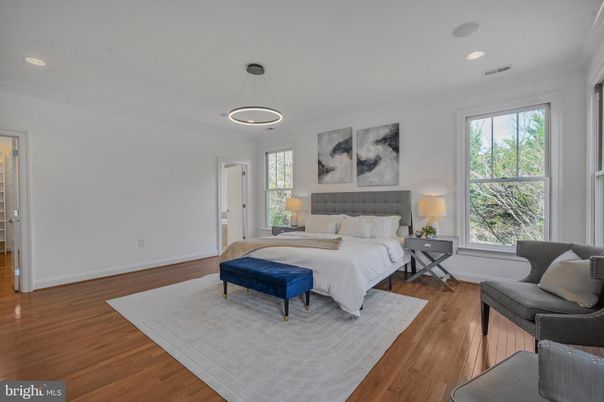 Bedroom, Interior, Pendant Lights, Recessed Lighting, Wood Texture Flooring