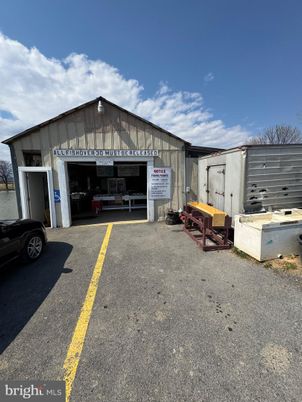 Detached Garage, Exterior