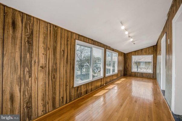 Empty room, Interior, Wood Texture Flooring, Wooden Walls
