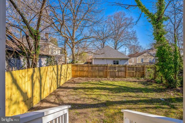Backyard, Exterior