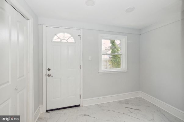 Empty room, Interior, Marble