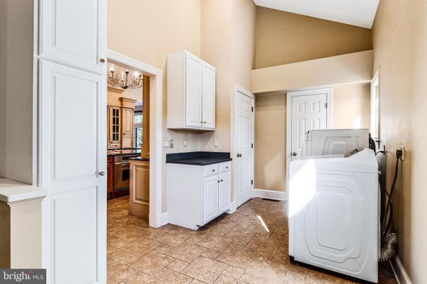 Chandelier, Interior, Washer