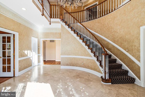 Chandelier, Interior, Recessed Lighting, Wood Texture Flooring