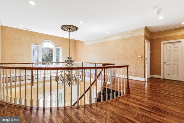 Chandelier, Interior, Recessed Lighting, Wood Texture Flooring