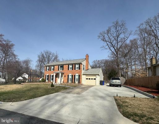 Attached, Backyard, Exterior, Facade, Brick Facade, Georgian