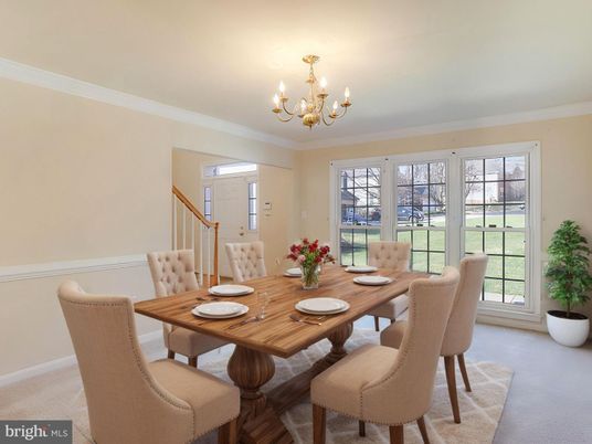 Chandelier, Dining room, Interior