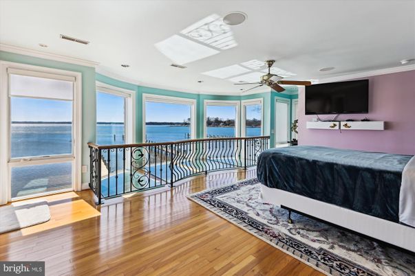 Bedroom, Interior, Recessed Lighting, Water, Wood Texture Flooring