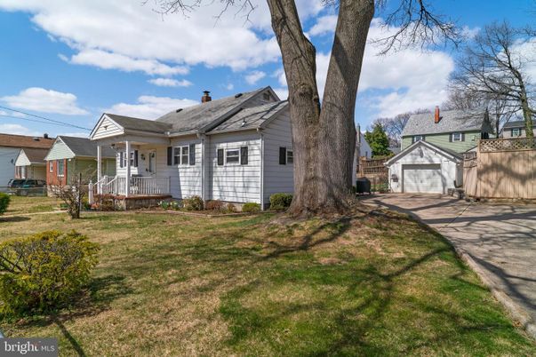 Backyard, Detached Garage, Exterior, Facade, Cape Cod