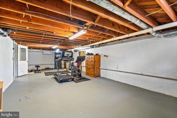 Fitness Equipment, Interior, Wooden Beams, Wooden Ceilings