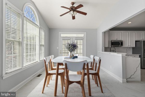 Dining room, Interior, Kitchen, Marble, Recessed Lighting
