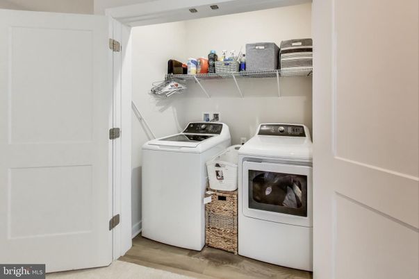 Interior, Utility Closets, Washer, Wood Texture Flooring