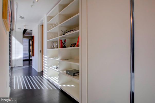 Interior, Walk-in Closets, Wood Texture Flooring