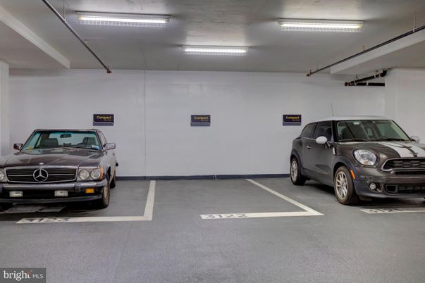 Garage, Interior