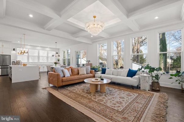 Chandelier, Dining room, Interior, Kitchen, Living room, Pendant Lights, Recessed Lighting, Stainless Steel Appliances, Wood Texture Flooring