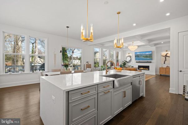 Chandelier, Dining room, Fireplace, Interior, Kitchen, Pendant Lights, Recessed Lighting, Wood Texture Flooring