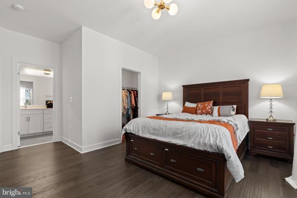 Bedroom, Interior, Pendant Lights, Wood Texture Flooring