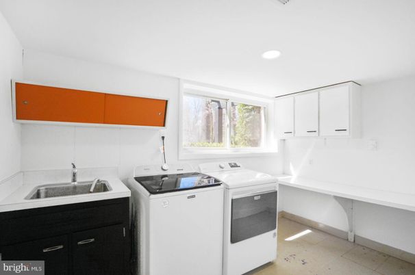Interior, Recessed Lighting, Washer