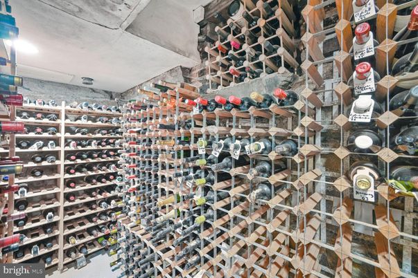 Interior, Recessed Lighting, Wine Storage